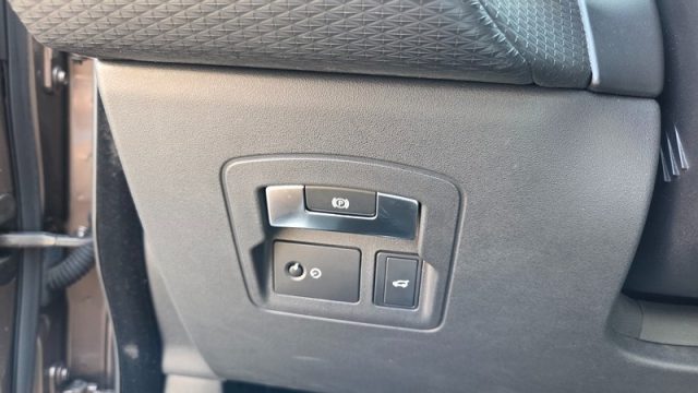 LAND ROVER Range Rover Velar usata, con Fari LED