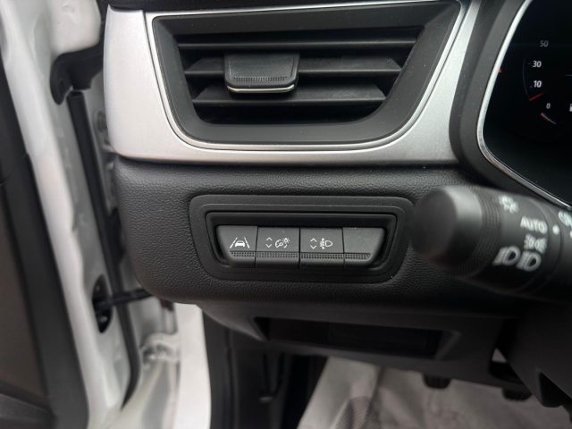 RENAULT Captur usata, con Fari LED