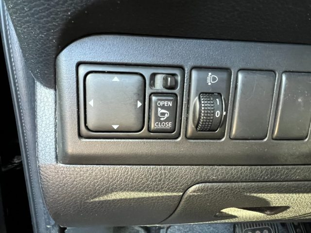 NISSAN Note usata, con Specchietti laterali elettrici