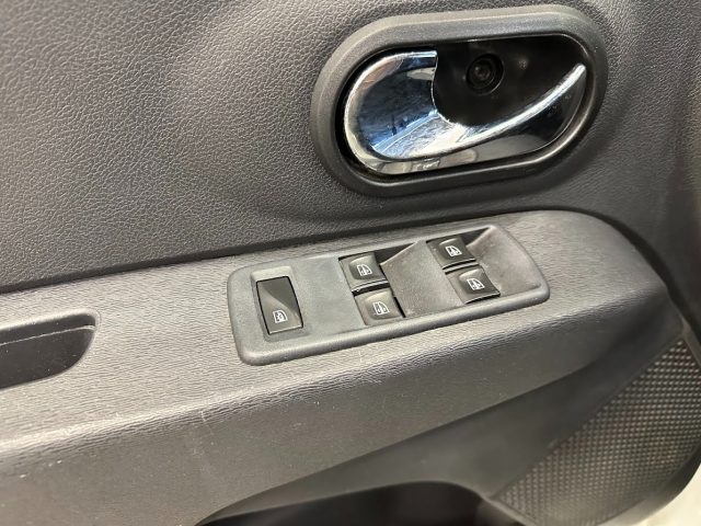 DACIA Lodgy usata, con Isofix