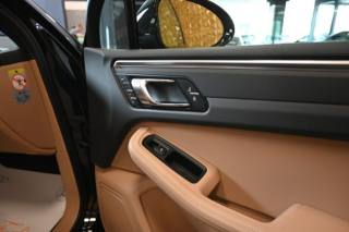 PORSCHE Macan usata 86