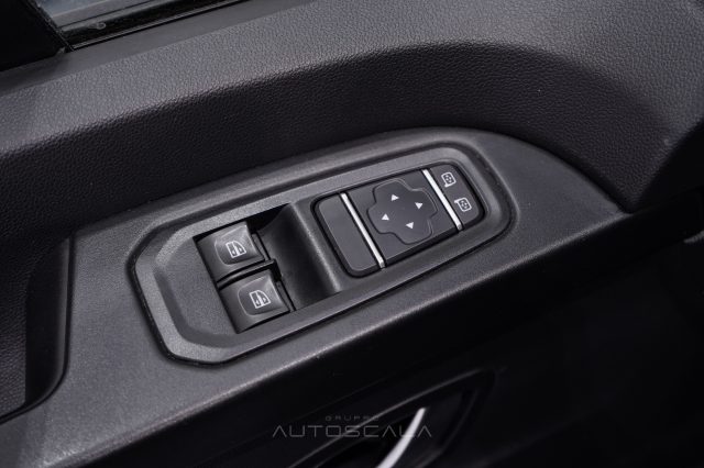 RENAULT Trafic usata, con Volante in pelle