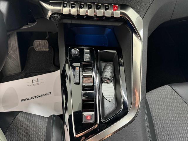 PEUGEOT 3008 usata 17