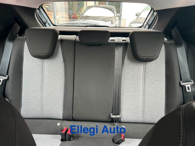 OPEL Corsa usata, con Sensore di luce