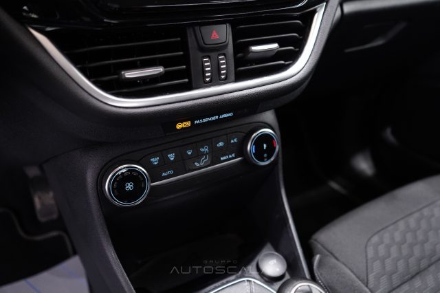 FORD Fiesta usata, con USB
