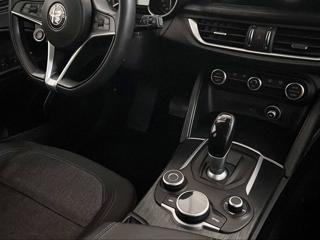 ALFA ROMEO Stelvio usata, con Portellone posteriore elettrico