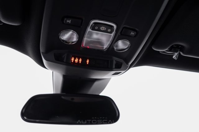 PEUGEOT 2008 usata, con Touch screen