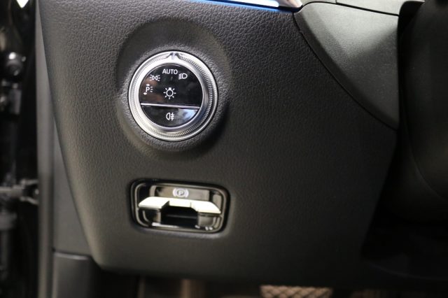 MERCEDES-BENZ C 220 usata, con Bluetooth