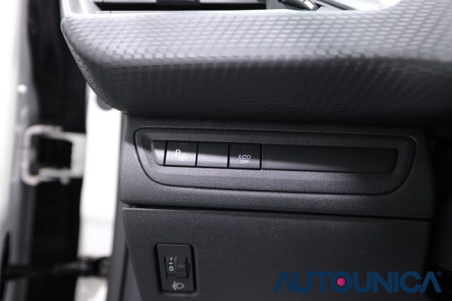 PEUGEOT 2008 usata, con Controllo vocale