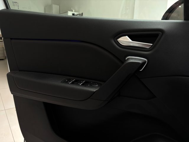 RENAULT Captur usata, con Sistema di navigazione
