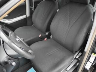 TOYOTA Yaris usata 29