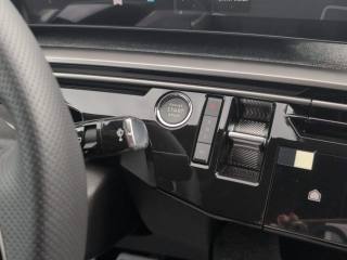 PEUGEOT 3008 usata, con Sensori di parcheggio posteriori