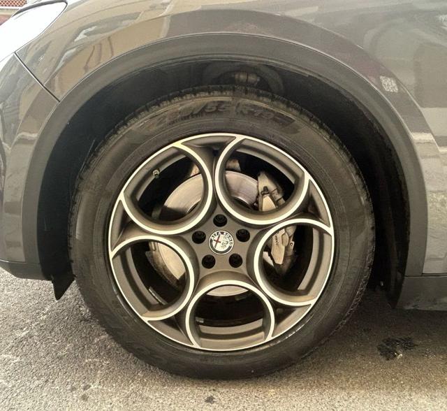 ALFA ROMEO Stelvio usata, con Sensore di pioggia