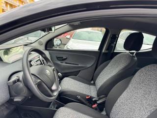 LANCIA Ypsilon usata, con Controllo automatico clima