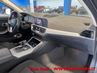 BMW 330 usata, con Fari LED