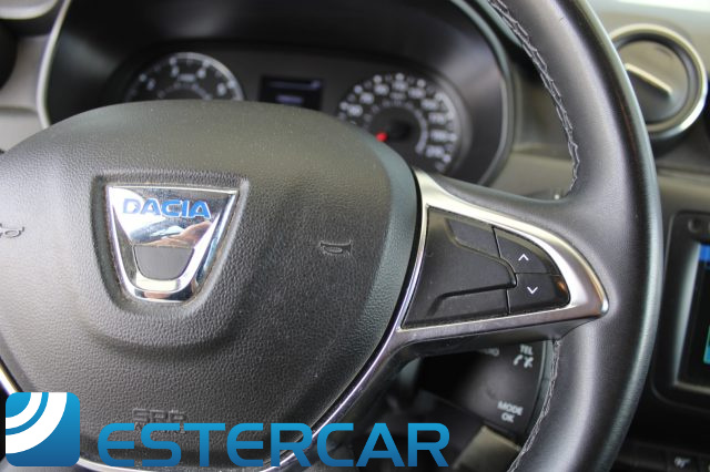 DACIA Duster usata, con USB