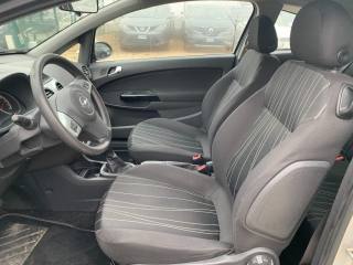 OPEL Corsa usata, con Chiusura centralizzata
