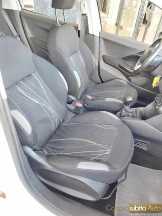 PEUGEOT 208 usata, con Airbag testa