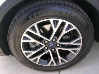 FORD Kuga usata, con Autoradio