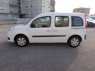 RENAULT Kangoo usata, con Autoradio