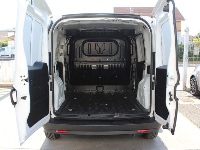 FIAT Doblo usata, con Pneumatici estivi