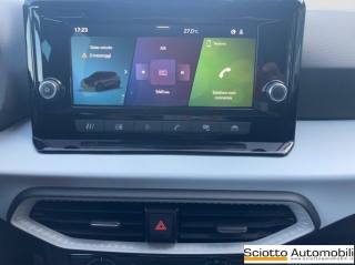 SEAT Arona usata, con Autoradio digitale