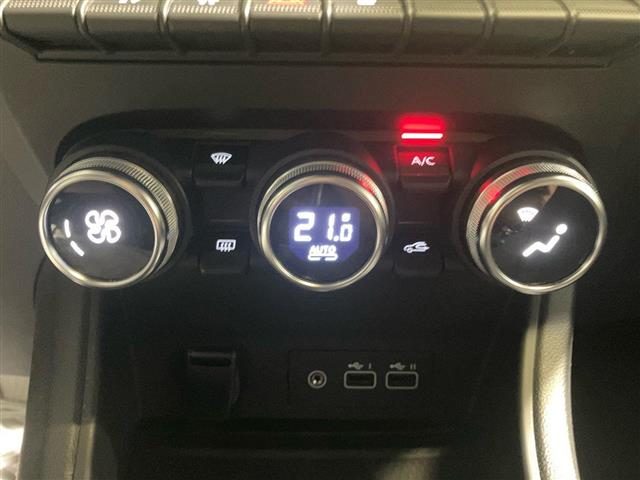 RENAULT Captur usata, con Isofix