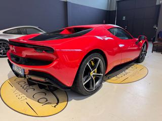 FERRARI 296 GTS usata, con Autoradio