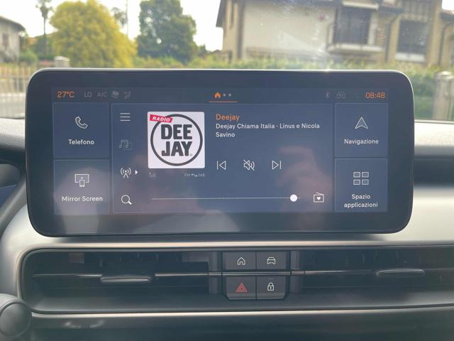 JEEP Avenger usata, con USB
