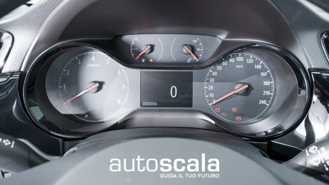 OPEL Corsa usata, con Cruise Control
