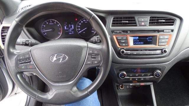HYUNDAI i20 usata, con Fendinebbia