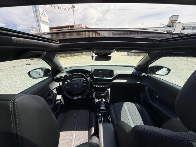 PEUGEOT 2008 usata, con Sensore di luce