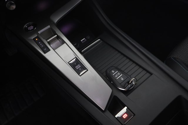 PEUGEOT 308 usata 13