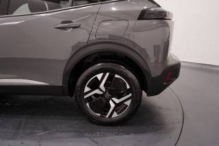 PEUGEOT 2008 usata, con Sensori di parcheggio posteriori