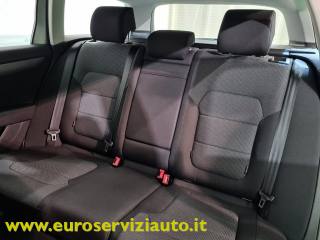 VOLKSWAGEN Passat usata 38