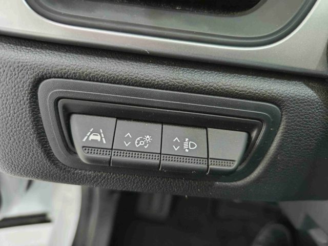 RENAULT Captur usata, con Controllo elettronico della corsia