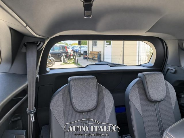 PEUGEOT 5008 usata, con Controllo trazione