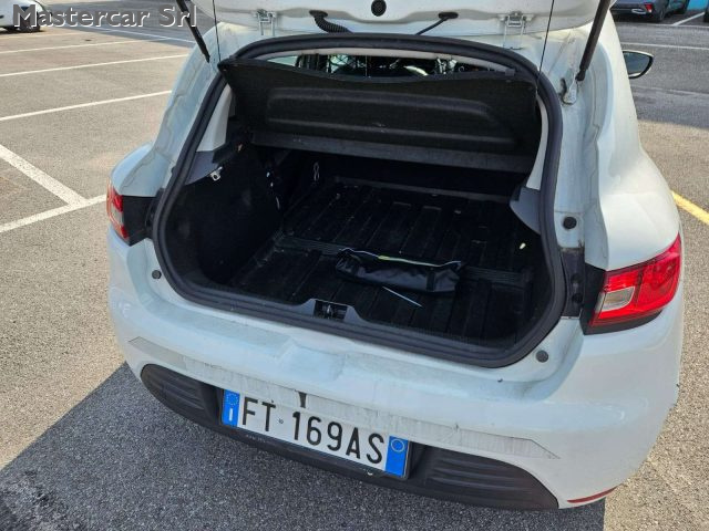 RENAULT Clio usata, con Servosterzo