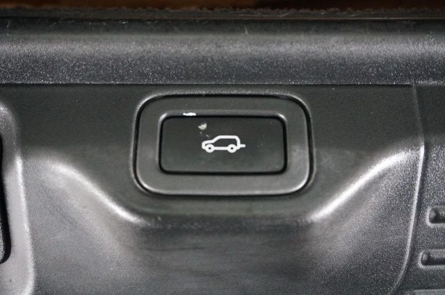 LAND ROVER Range Rover usata, con Volante multifunzione