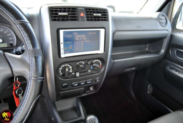 SUZUKI Jimny usata, con Chiusura centralizzata