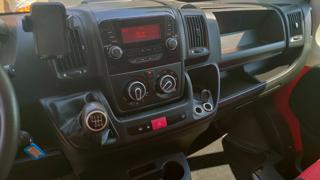 PEUGEOT Boxer usata, con Bluetooth