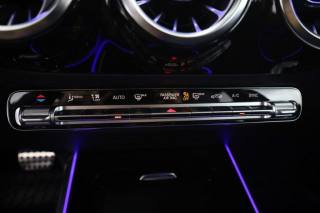 MERCEDES-BENZ CLA usata 11