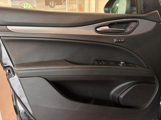 ALFA ROMEO Stelvio usata, con Autoradio