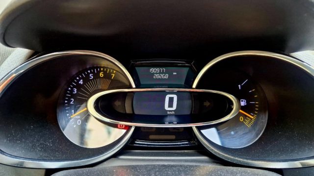 RENAULT Clio usata, con Controllo trazione