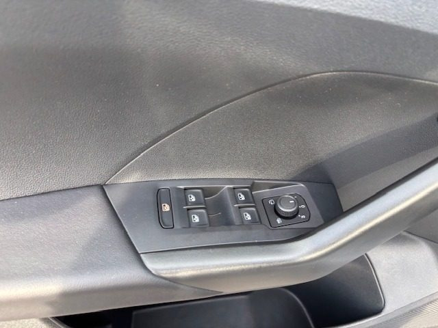 VOLKSWAGEN T-Cross usata, con Autoradio digitale