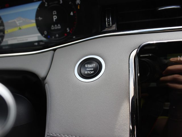 LAND ROVER Range Rover Evoque usata, con Portellone posteriore elettrico
