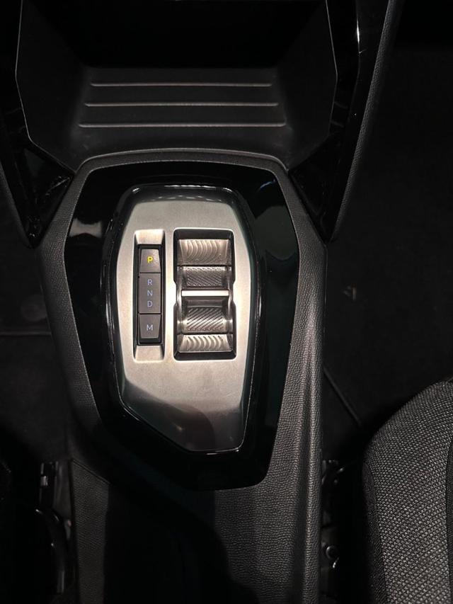 PEUGEOT 208 usata, con Touch screen