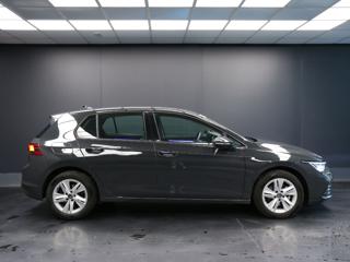VOLKSWAGEN Golf usata, con Autoradio