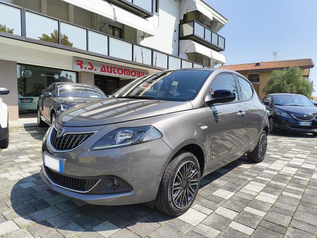 LANCIA Ypsilon usata, con ABS