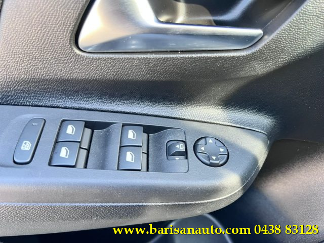 OPEL Corsa usata, con Servosterzo